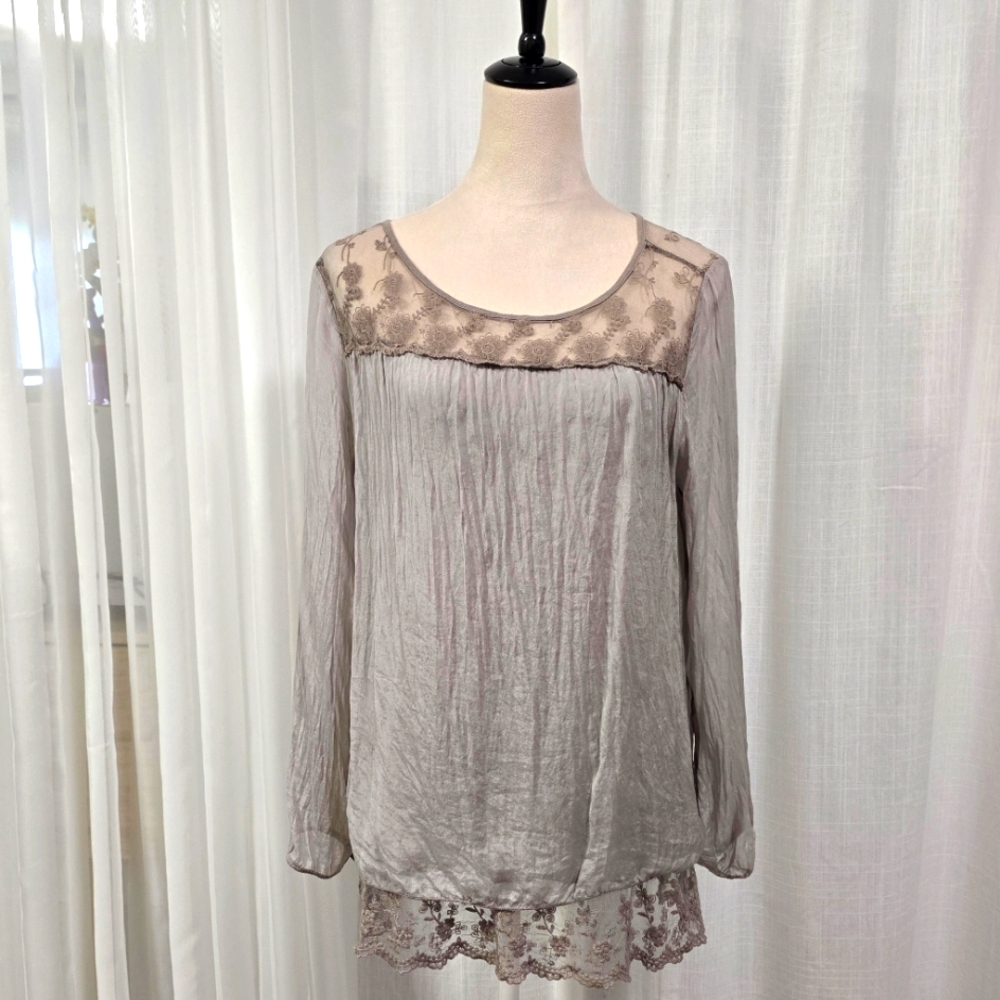 2/$30 Carla Conti Taupe Silk Womens Blouse Size M Boho Cottagecore